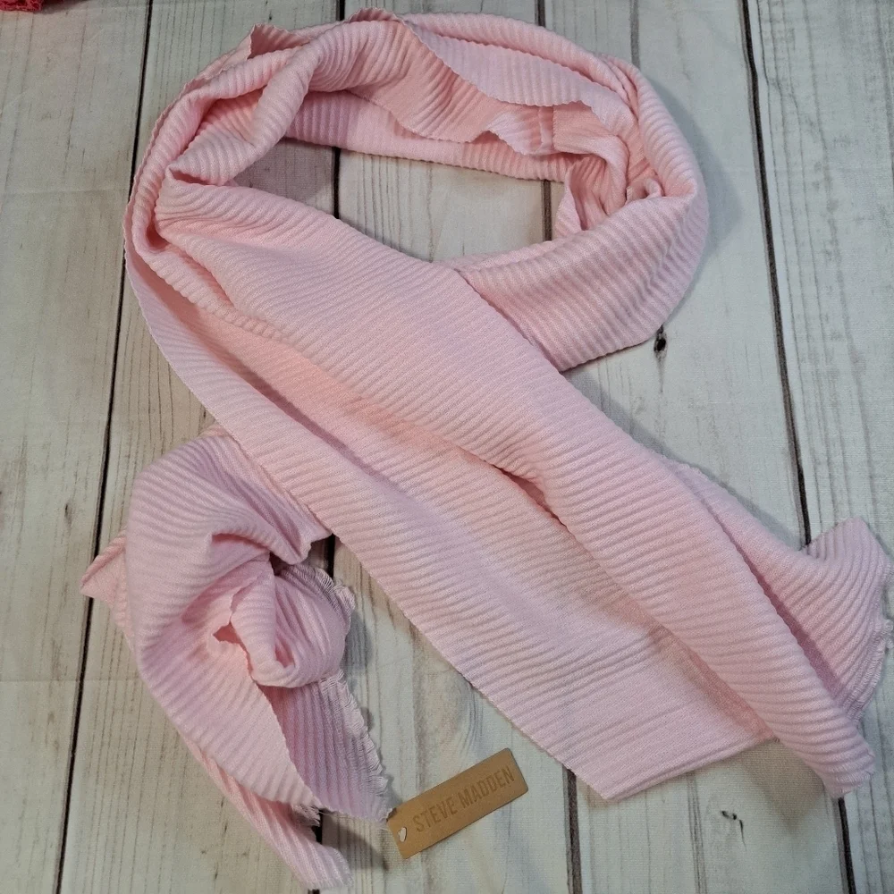 2 FOR 20 SALE Steve Madden Pink Scarf